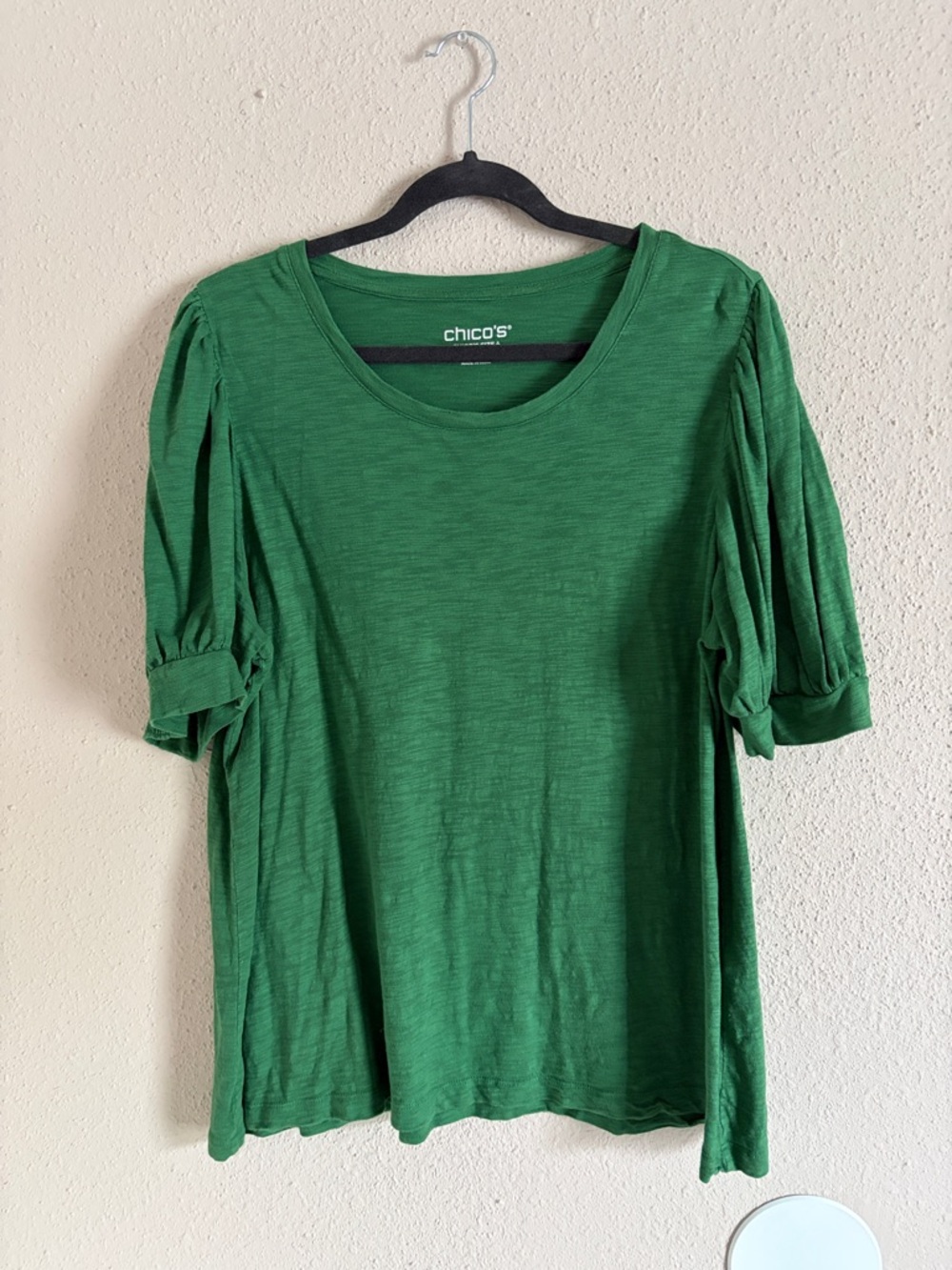 Chico's Emerald Green Puff-Sleeve Scoop Neck Top